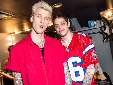 Pete Davidson, Machine Gun Kelly Strip Down to Undies, Joke About ...